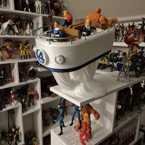 Marvel Legends Fantastic Four Fantasticar – Mafex 1/12 Scale