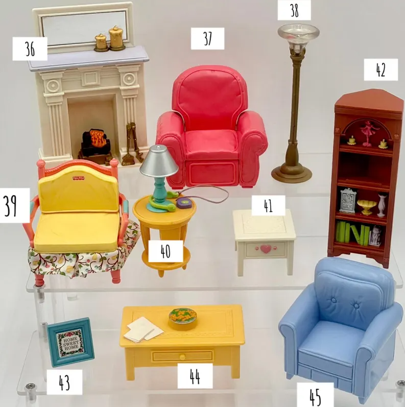 Vintage Fisher-Price Loving Family Living Room Lot – Happy Family Fold-Up Dollhouse 6364 Blue Roof + Dream House & Playskool Grandparents
