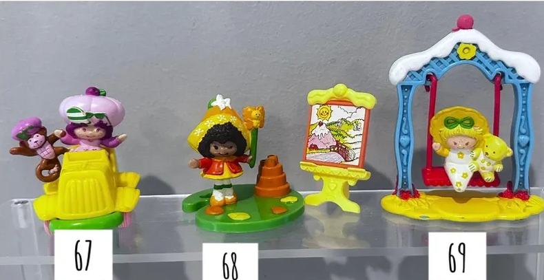 Huge Lot of 69 Vintage 1980s Strawberry Shortcake Miniatures & Deluxe Figures – Kenner Strawberryland Collection – Rare HTF Set