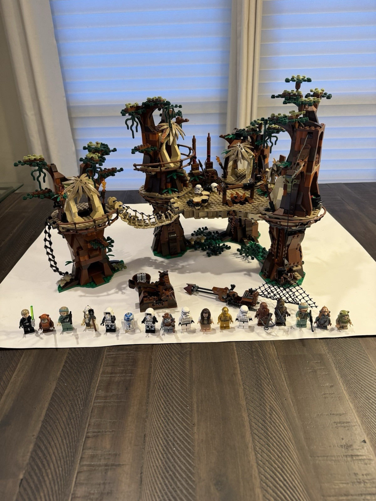 LEGO Star Wars Ewok Village (10236) – 100% Complete with All Minifigures Included