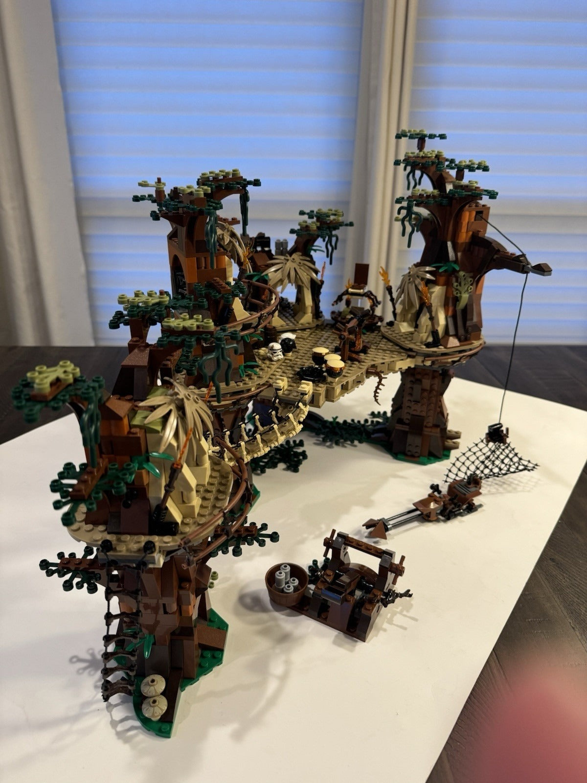 LEGO Star Wars Ewok Village (10236) – 100% Complete with All Minifigures Included