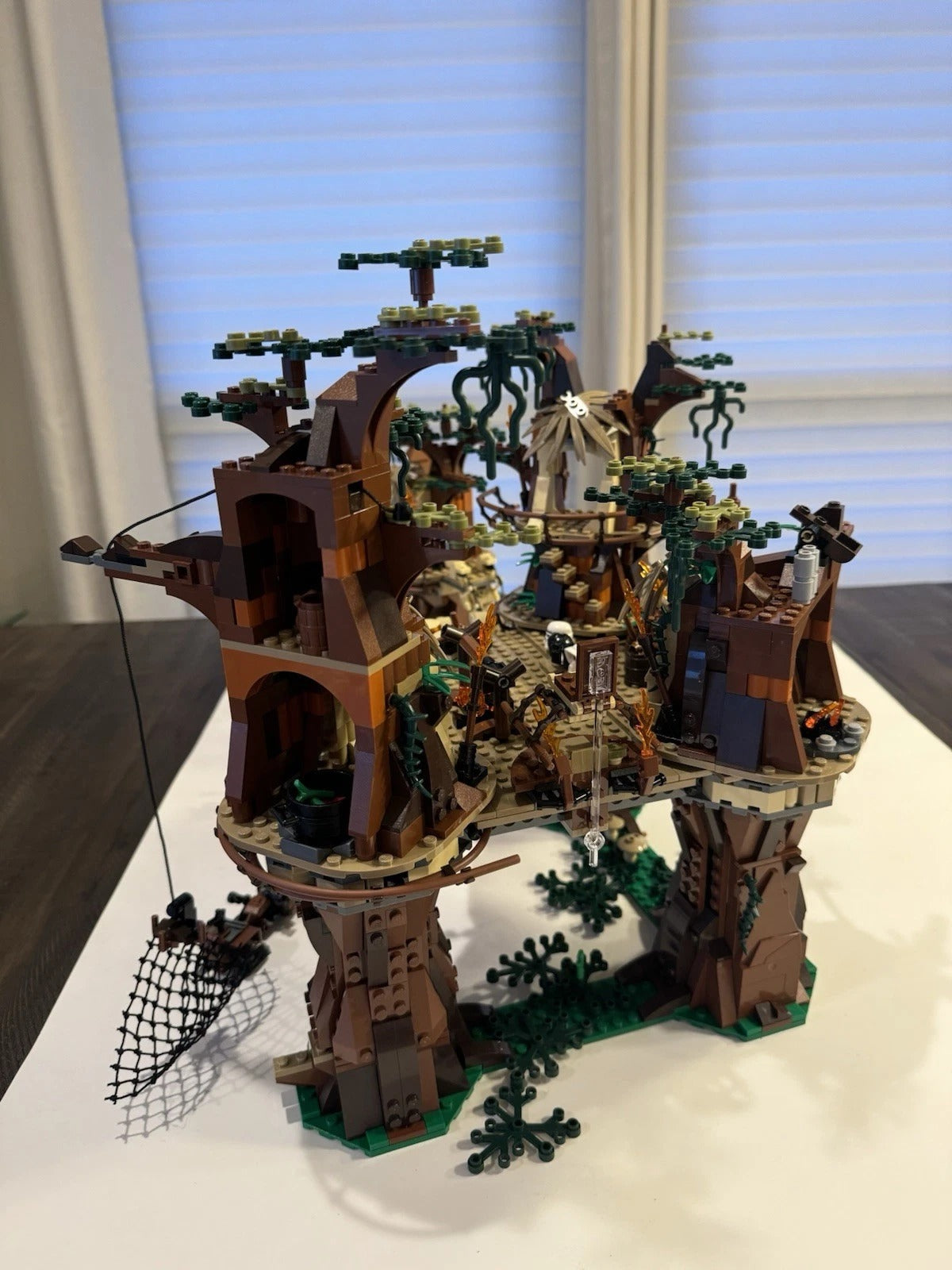 LEGO Star Wars Ewok Village (10236) – 100% Complete with All Minifigures Included