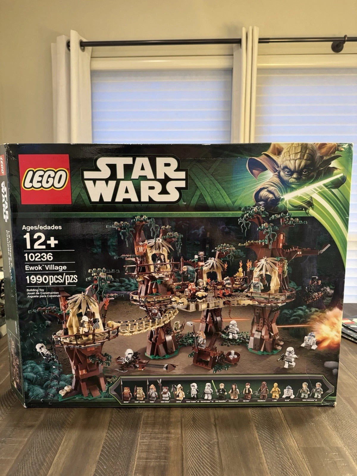 LEGO Star Wars Ewok Village (10236) – 100% Complete with All Minifigures Included