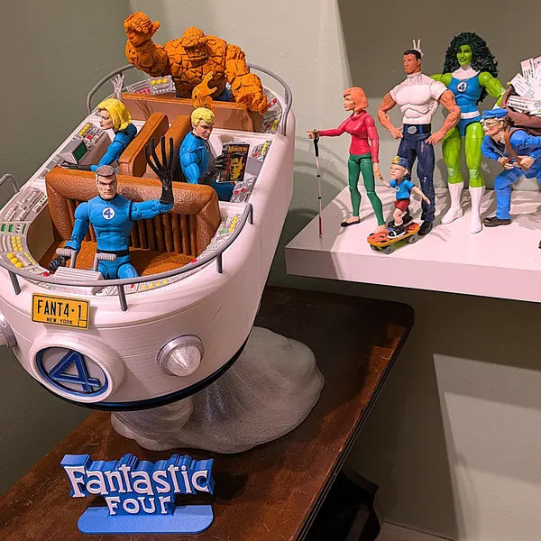 Marvel Legends Fantastic Four Fantasticar – Mafex 1/12 Scale