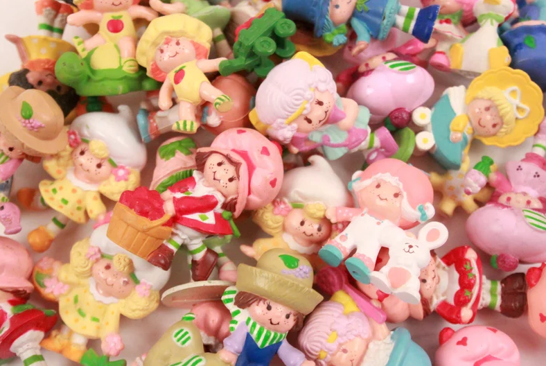 Vintage 1980s Strawberry Shortcake Mini PVC Figures – Full Set of 34 – Kenner Rare Collectible Lot