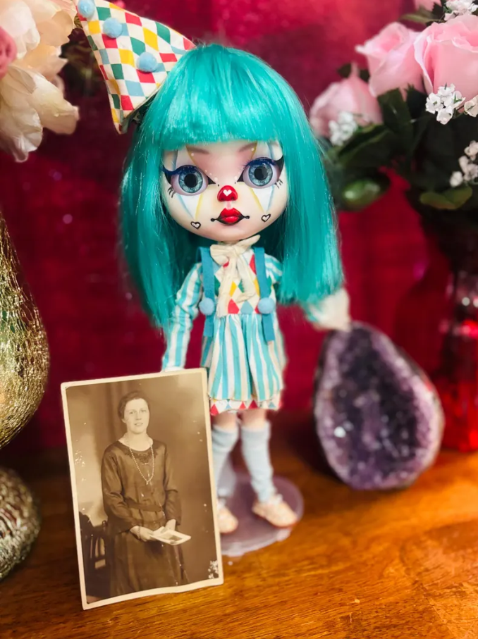 Complete Set of 11 Haunted Dolls – Paranormal Spirits Collection – Real Haunted Doll Bundle – Creepy & Vintage Spirits